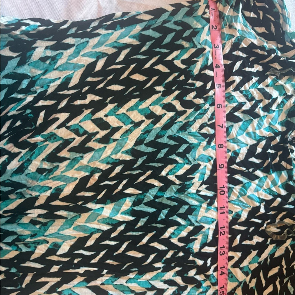 New Directions Black, White, and Teal Blouse - Picture 5 of 5